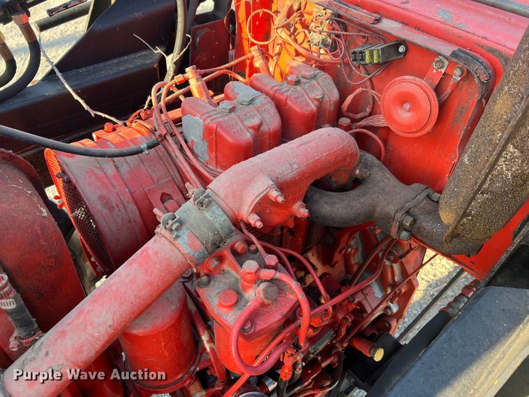 image for item MR9956 Belarus 310  MFWD tractor