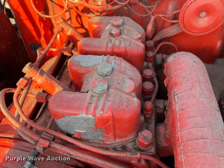 image for item MR9956 Belarus 310  MFWD tractor