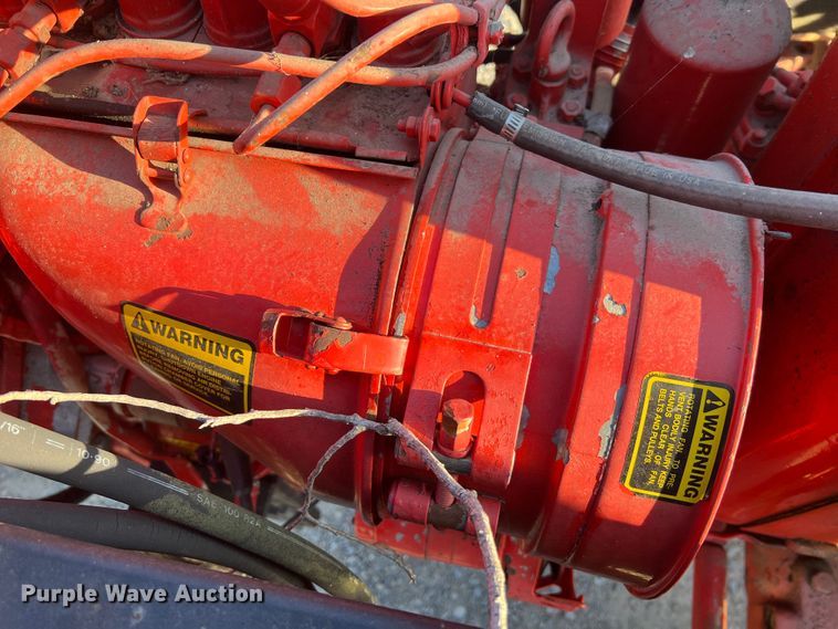 image for item MR9956 Belarus 310  MFWD tractor