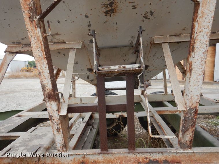 image for item MW9300 Fertilizer tender