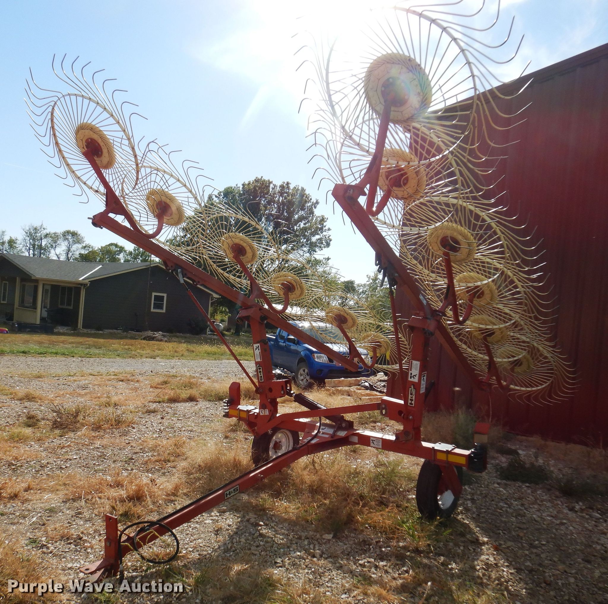 H&S V12 hay rake in Burden, KS Item KU9640 sold Purple Wave