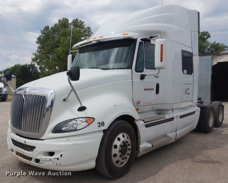 image for item DB7948 2011 International ProStar Premium  semi truck