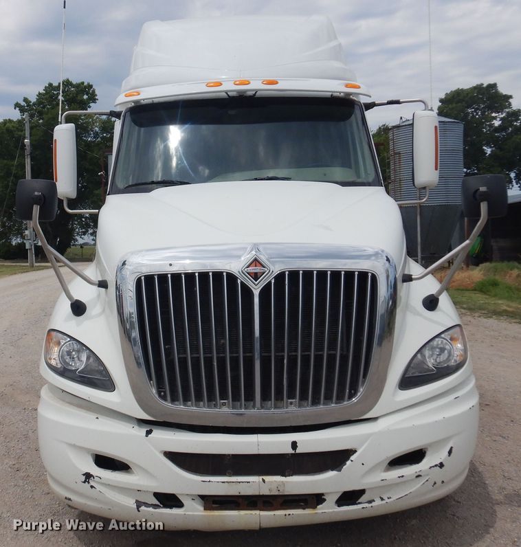 image for item DB7948 2011 International ProStar Premium  semi truck