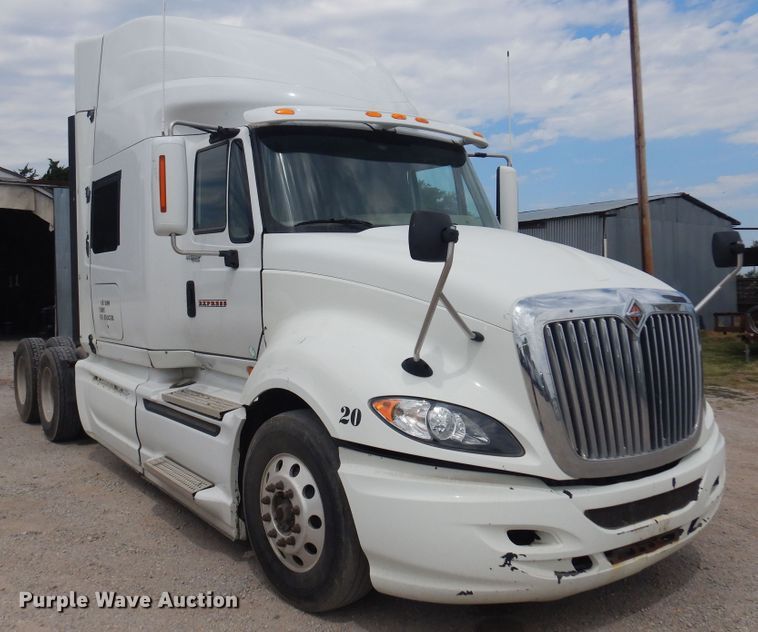 image for item DB7948 2011 International ProStar Premium  semi truck