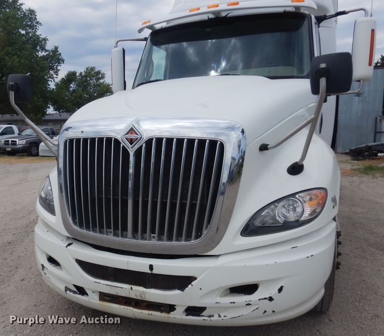 image for item DB7948 2011 International ProStar Premium  semi truck