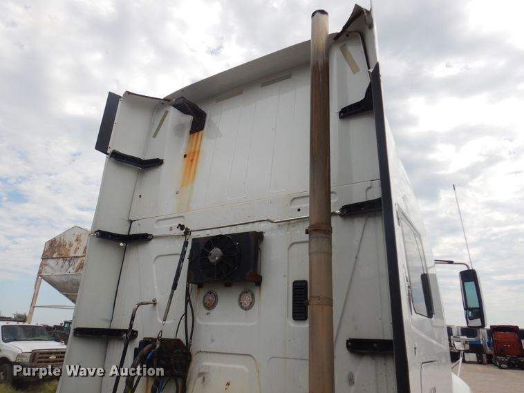 image for item DB7948 2011 International ProStar Premium  semi truck