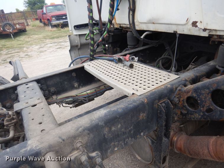 image for item DB7948 2011 International ProStar Premium  semi truck