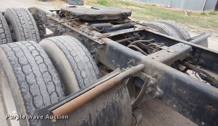 image for item DB7948 2011 International ProStar Premium  semi truck