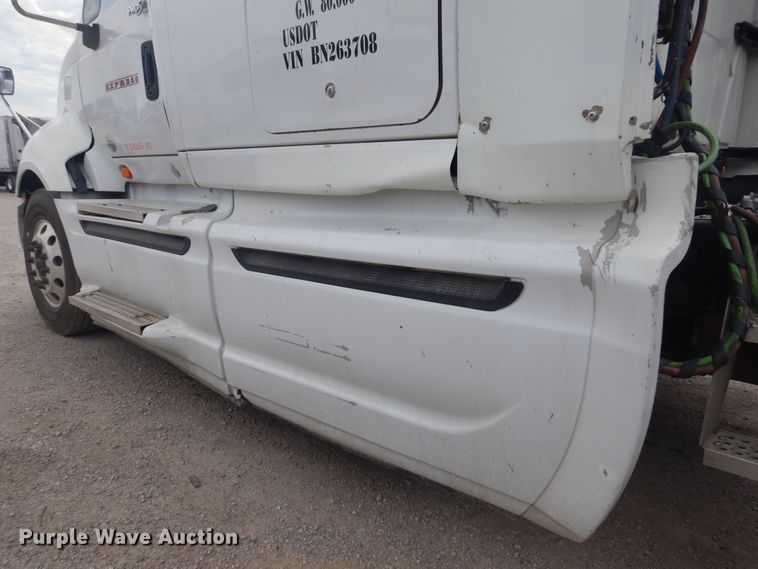 image for item DB7948 2011 International ProStar Premium  semi truck