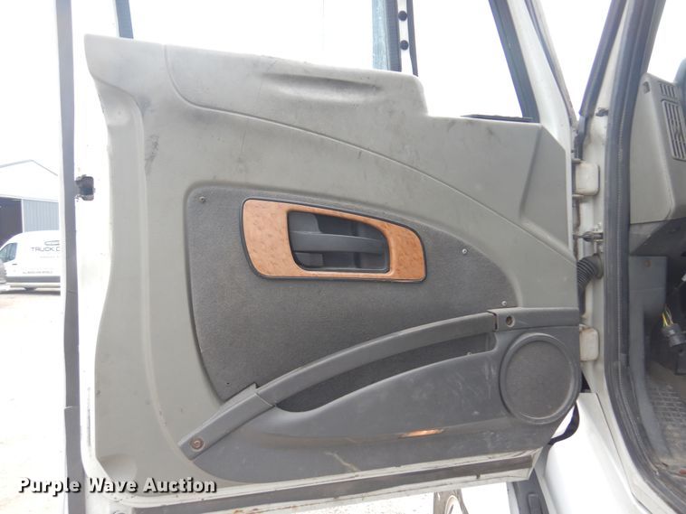 image for item DB7948 2011 International ProStar Premium  semi truck