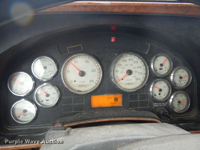 image for item DB7948 2011 International ProStar Premium  semi truck