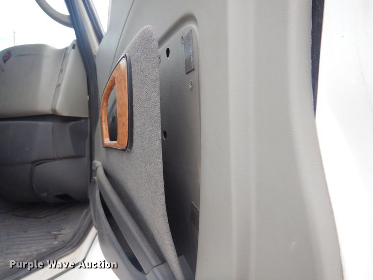 image for item DB7948 2011 International ProStar Premium  semi truck