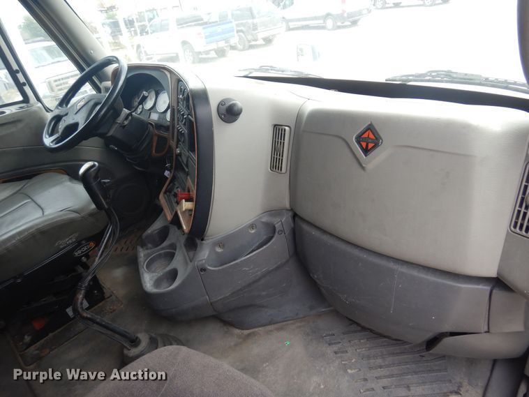 image for item DB7948 2011 International ProStar Premium  semi truck