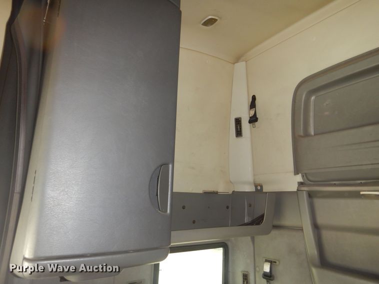 image for item DB7948 2011 International ProStar Premium  semi truck