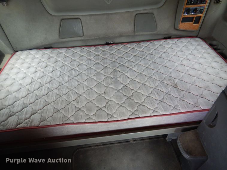 image for item DB7948 2011 International ProStar Premium  semi truck