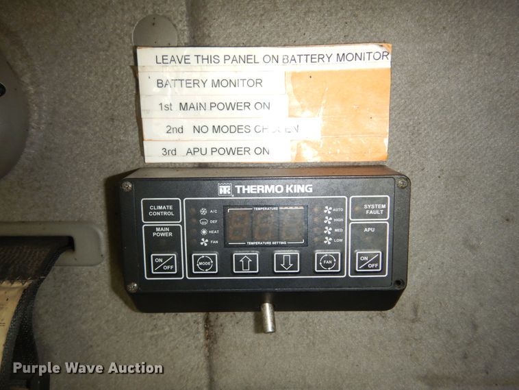 image for item DB7948 2011 International ProStar Premium  semi truck