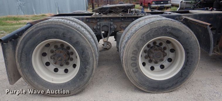 image for item DB7948 2011 International ProStar Premium  semi truck