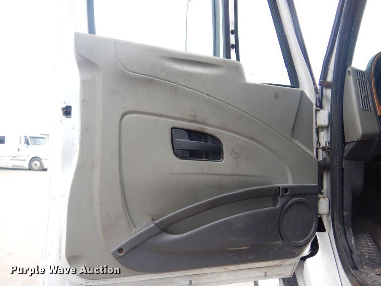 image for item DB7949 2009 International ProStar  semi truck