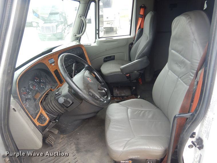 image for item DB7949 2009 International ProStar  semi truck