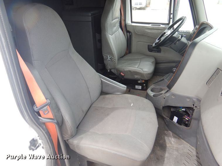 image for item DB7949 2009 International ProStar  semi truck