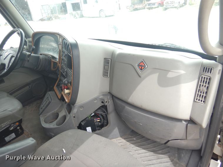 image for item DB7949 2009 International ProStar  semi truck