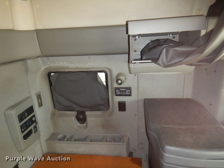 image for item DB7949 2009 International ProStar  semi truck