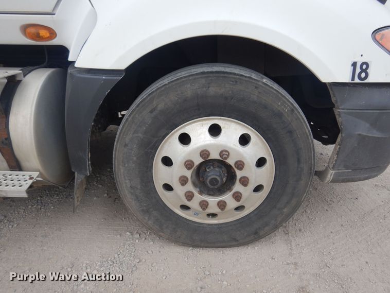 image for item DB7949 2009 International ProStar  semi truck