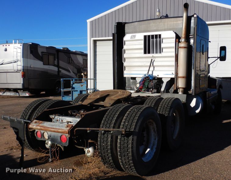 image for item DF8178 1998 Kenworth T600  semi truck