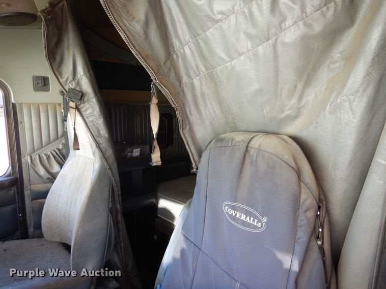 image for item DF8178 1998 Kenworth T600  semi truck