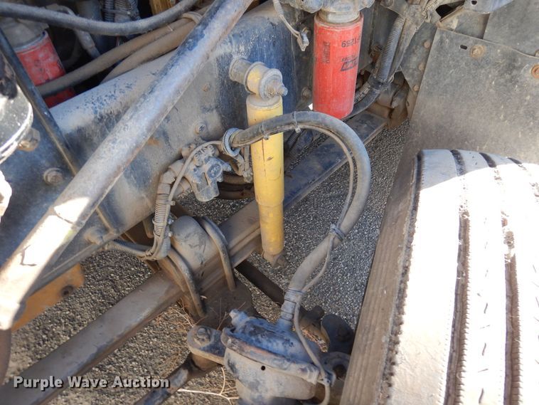 image for item DF8178 1998 Kenworth T600  semi truck