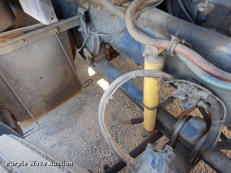 image for item DF8178 1998 Kenworth T600  semi truck