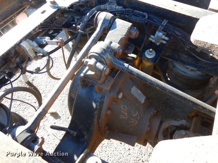 image for item DF8178 1998 Kenworth T600  semi truck