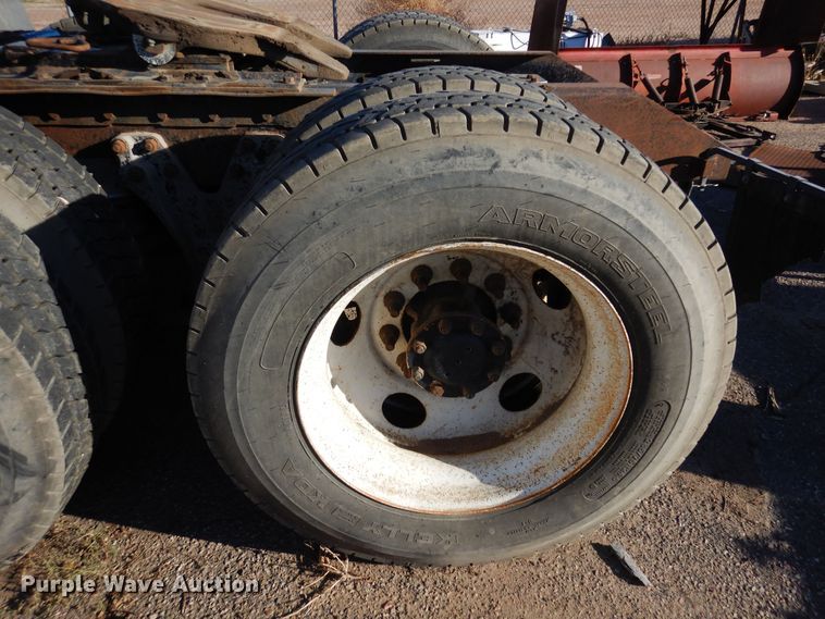 image for item DF8178 1998 Kenworth T600  semi truck