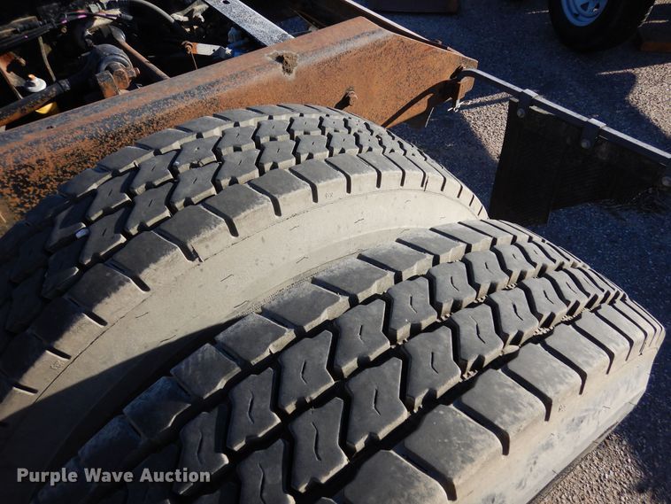 image for item DF8178 1998 Kenworth T600  semi truck