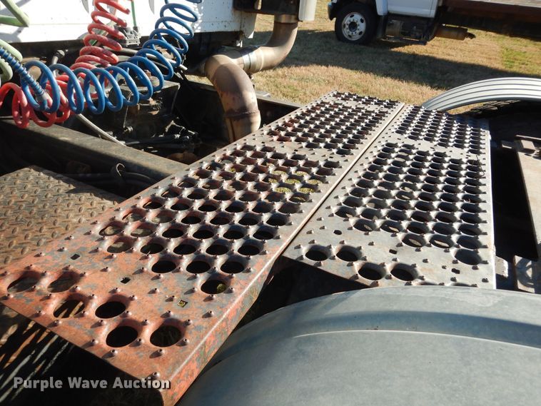 image for item DI6752 1991 Ford LT9000  semi truck