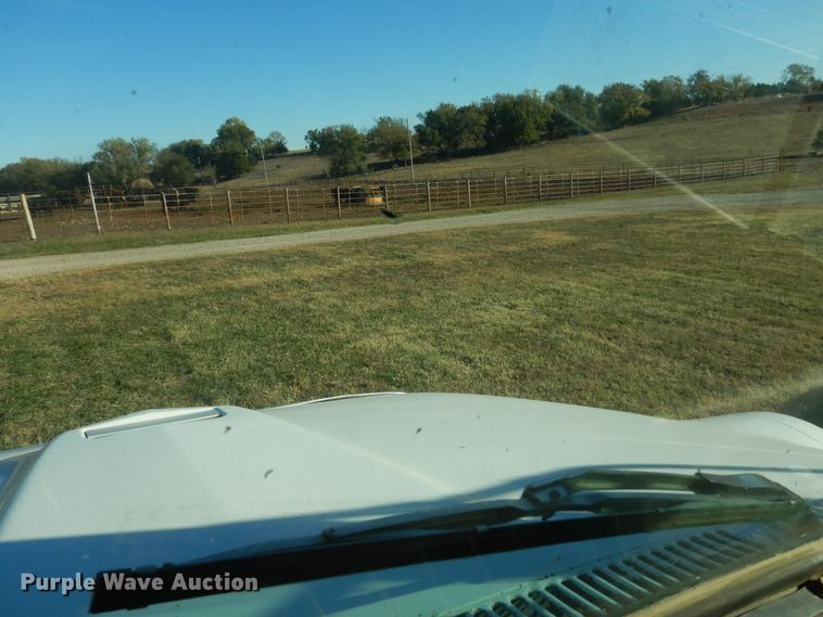 image for item DI6752 1991 Ford LT9000  semi truck