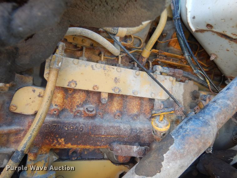 image for item DI6752 1991 Ford LT9000  semi truck