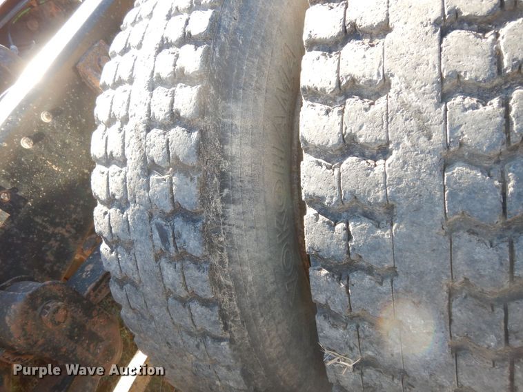 image for item DI6752 1991 Ford LT9000  semi truck