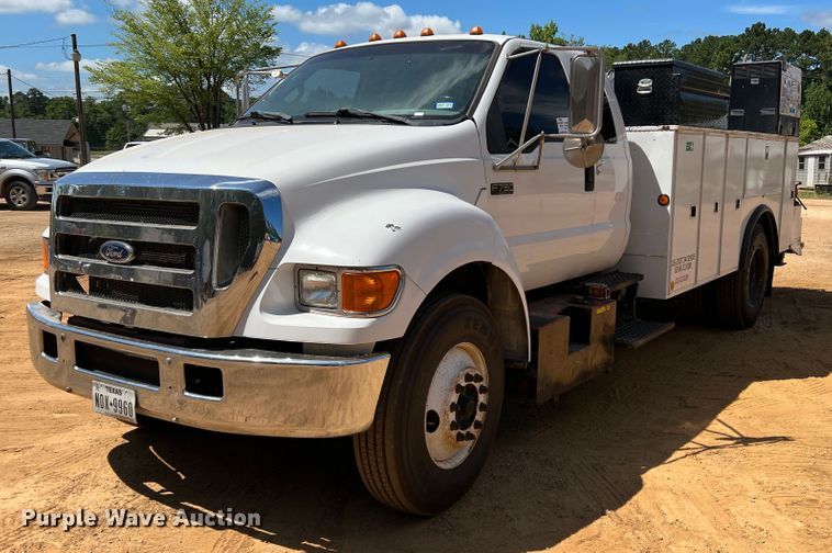 image for item DK6996 2006 Ford F750 Super Duty XL  SuperCab utility / service truck
