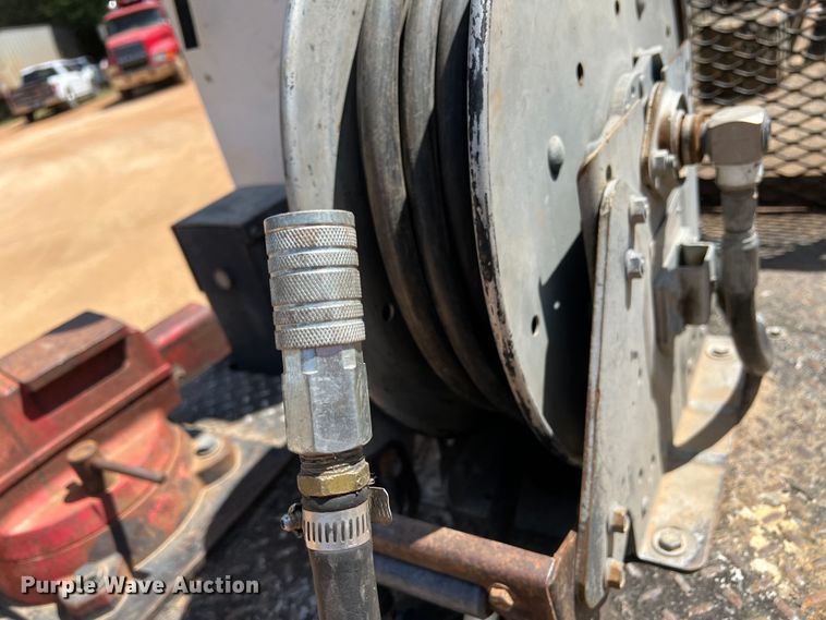 image for item DK6996 2006 Ford F750 Super Duty XL  SuperCab utility / service truck