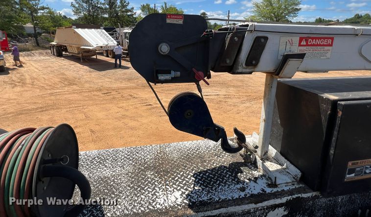 image for item DK6996 2006 Ford F750 Super Duty XL  SuperCab utility / service truck