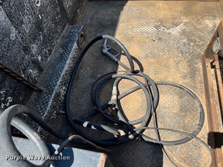 image for item DK6996 2006 Ford F750 Super Duty XL  SuperCab utility / service truck