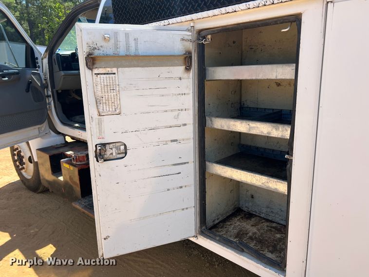 image for item DK6996 2006 Ford F750 Super Duty XL  SuperCab utility / service truck