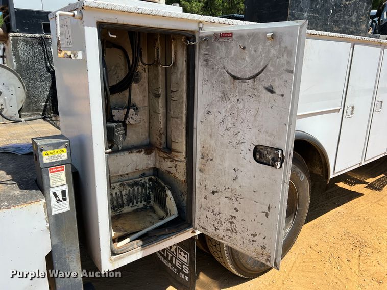 image for item DK6996 2006 Ford F750 Super Duty XL  SuperCab utility / service truck