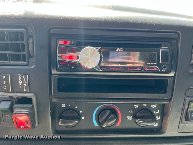 image for item DK6996 2006 Ford F750 Super Duty XL  SuperCab utility / service truck