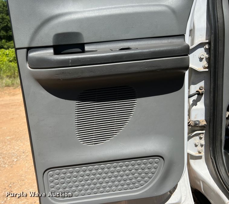 image for item DK6996 2006 Ford F750 Super Duty XL  SuperCab utility / service truck