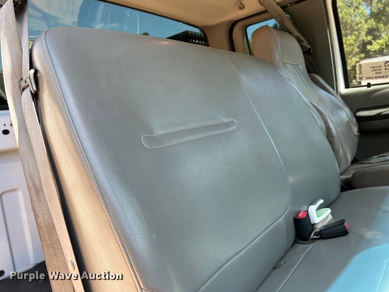 image for item DK6996 2006 Ford F750 Super Duty XL  SuperCab utility / service truck