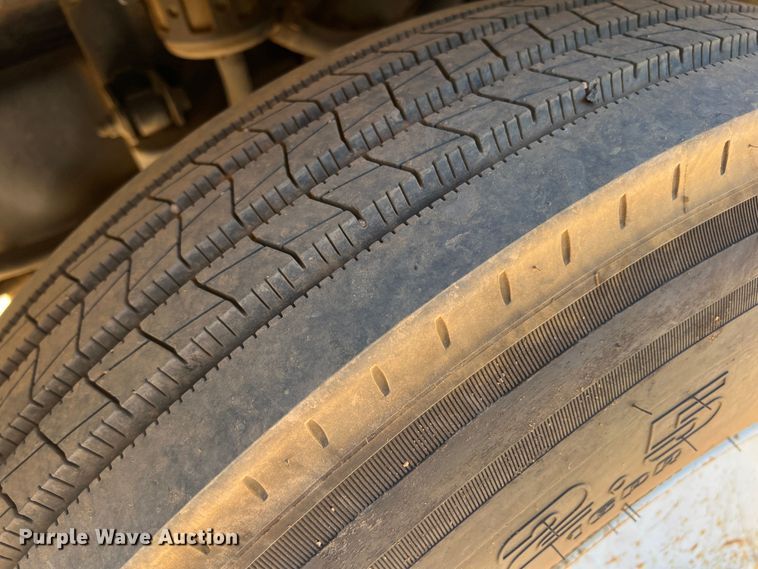 image for item DK6996 2006 Ford F750 Super Duty XL  SuperCab utility / service truck