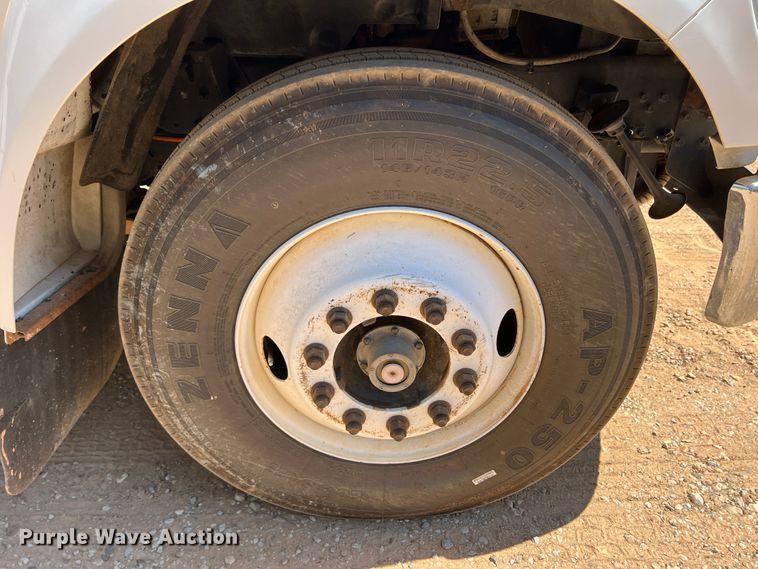 image for item DK6996 2006 Ford F750 Super Duty XL  SuperCab utility / service truck