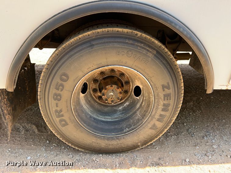 image for item DK6996 2006 Ford F750 Super Duty XL  SuperCab utility / service truck